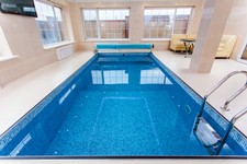 floor-interior-pool-swimming-pool-cottage-property-room-apartment-flooring-jacuzzi-daylighting-635731.jpg